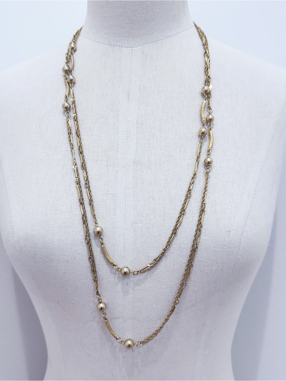 70s 80s retro gold tone long layered necklace 16”